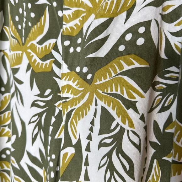 Old Navy Plus sz 2X High Rise Playa Wide Leg Pant Olive Green Floral Print - Picture 3 of 12